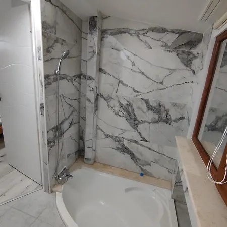 Casuta Din בית הארחה 3*