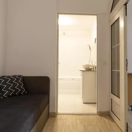 בית הארחה Casuta Din 3*