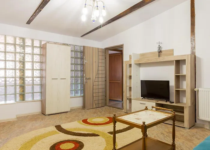 بيت ضيافة Casuta Din 3*