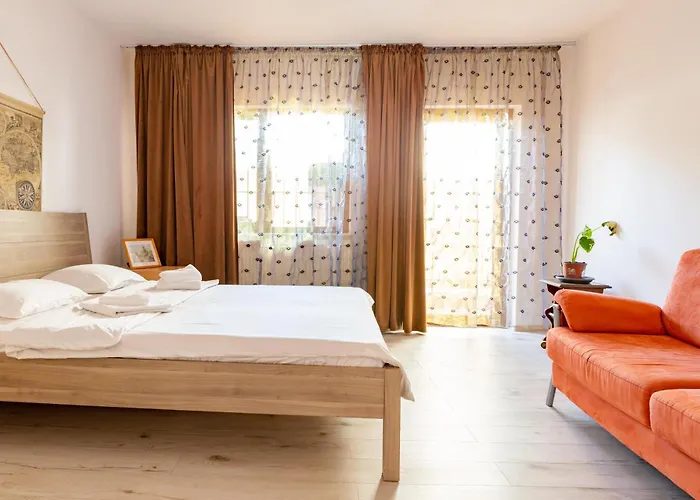 Casuta Din بيت ضيافة براشوف