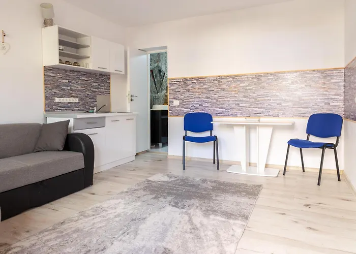 Casuta Din براشوف